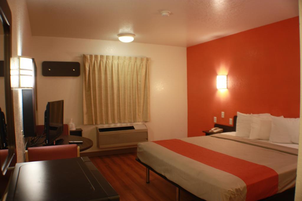 Motel 6 Little Rock South Экстерьер фото