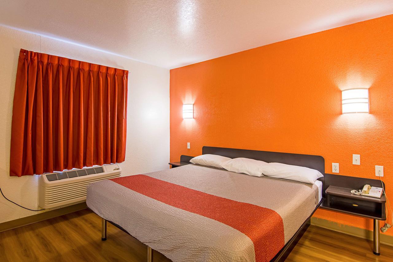 Motel 6 Little Rock South Экстерьер фото