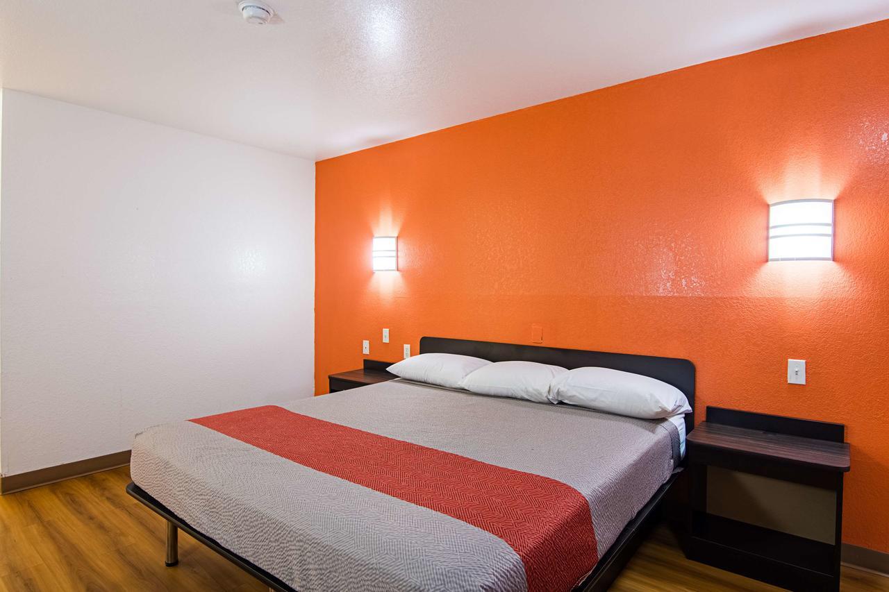 Motel 6 Little Rock South Экстерьер фото